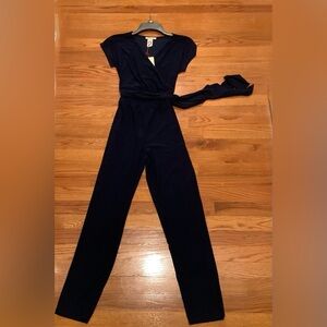 Rolla Coster Navy Blue Jumpsuit Size Medium Lightweight Short Sleeves V-Neck NEW